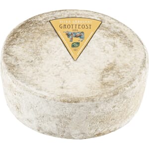 Hitra Grotteost Ung 3 mnd 2 kg
